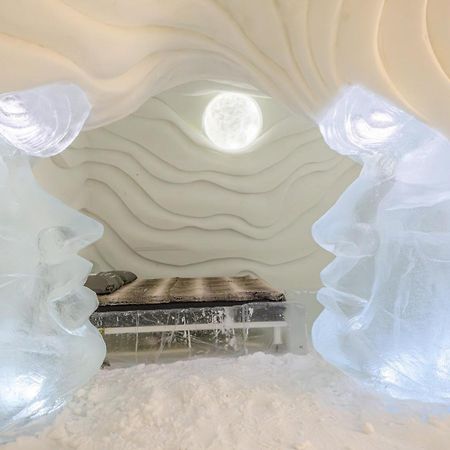 Arctic Snowhotel & Glass Igloos Sinettä Екстериор снимка