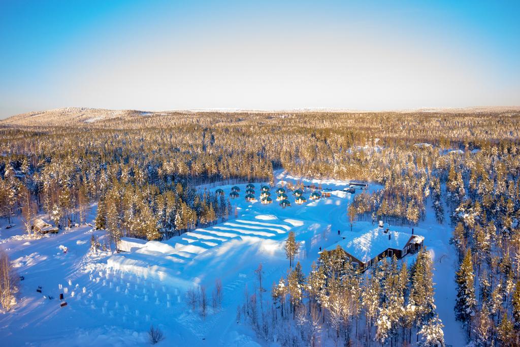 Arctic Snowhotel & Glass Igloos Sinettä Екстериор снимка