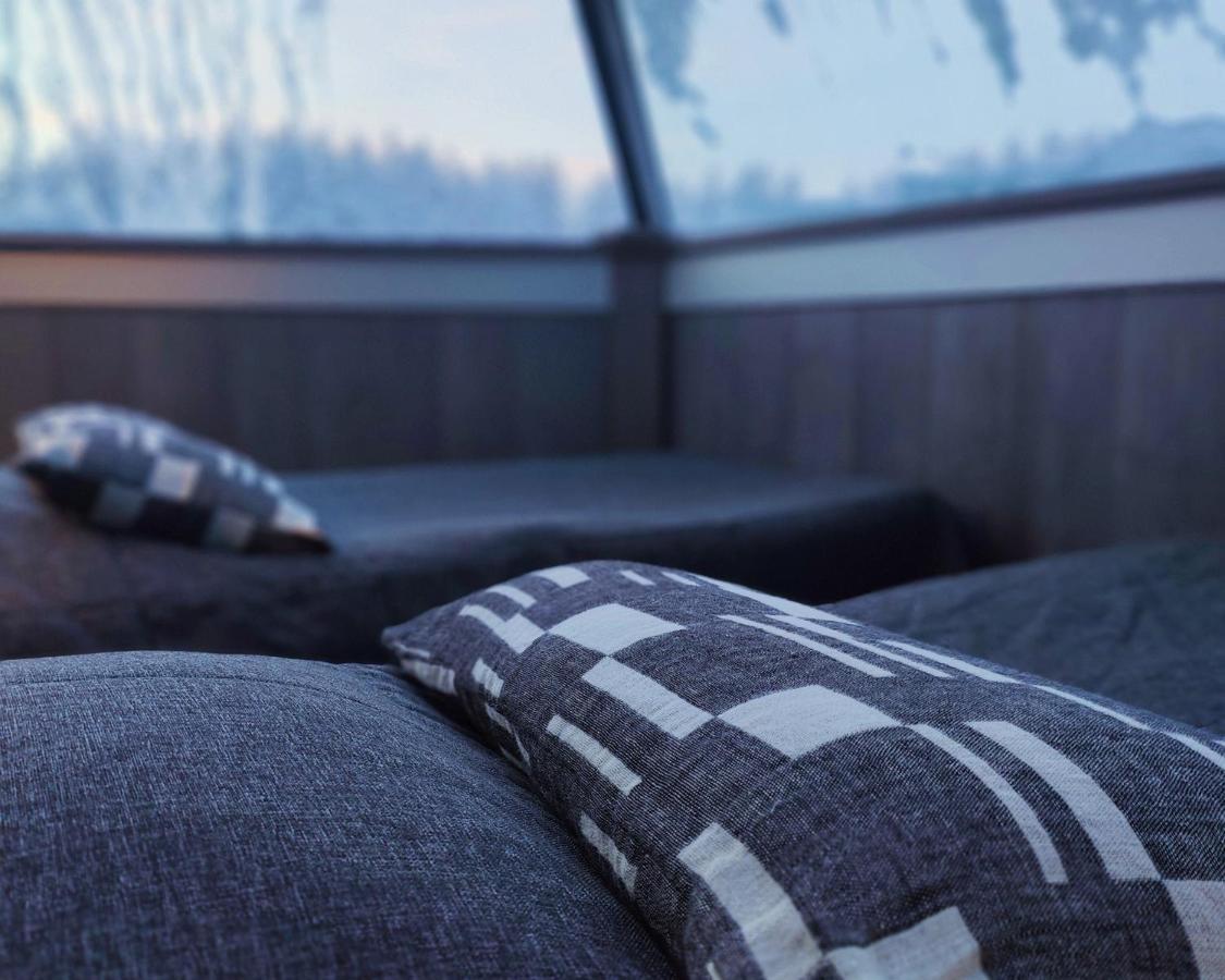 Arctic Snowhotel & Glass Igloos Sinettä Екстериор снимка