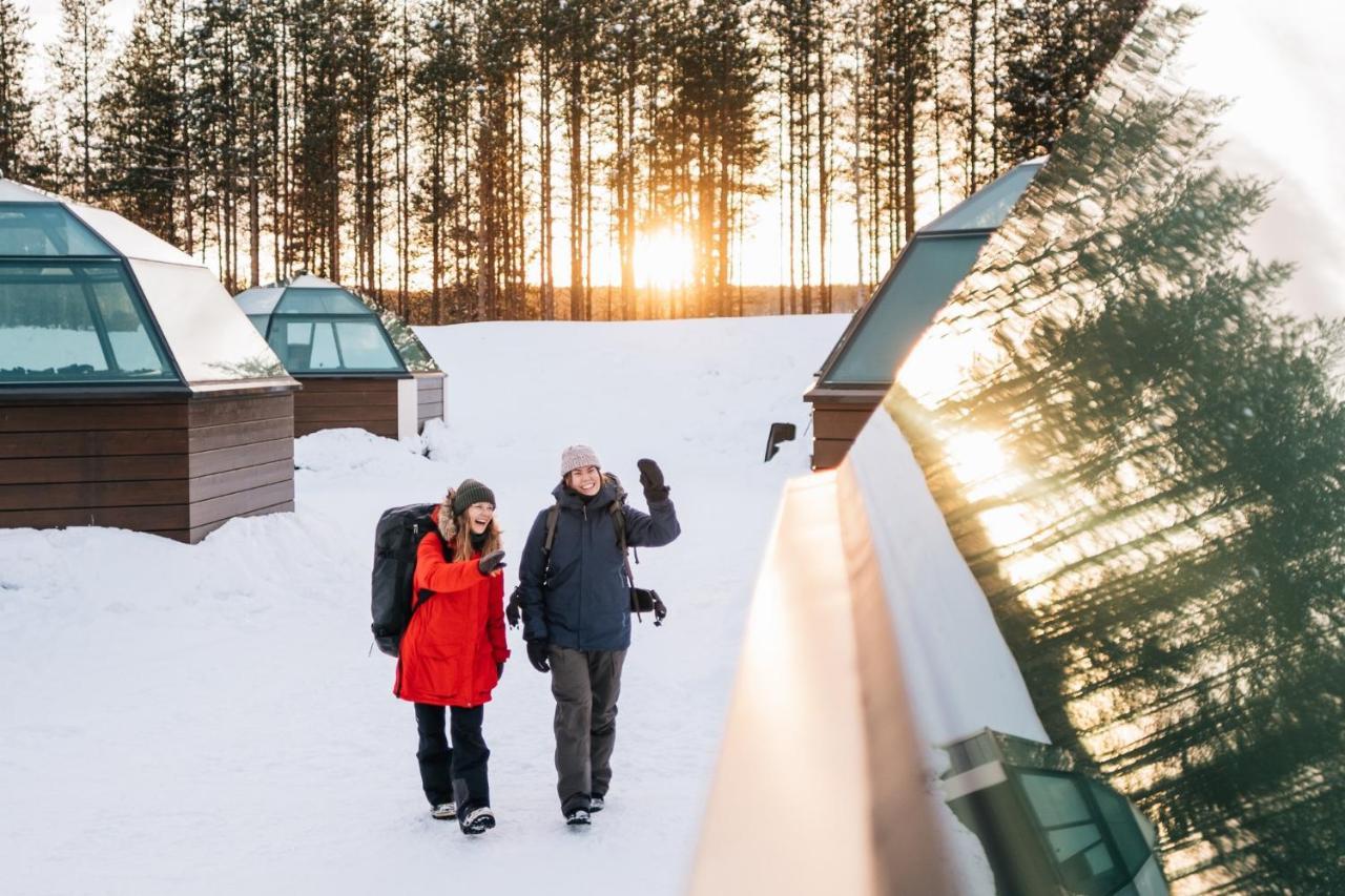 Arctic Snowhotel & Glass Igloos Sinettä Екстериор снимка