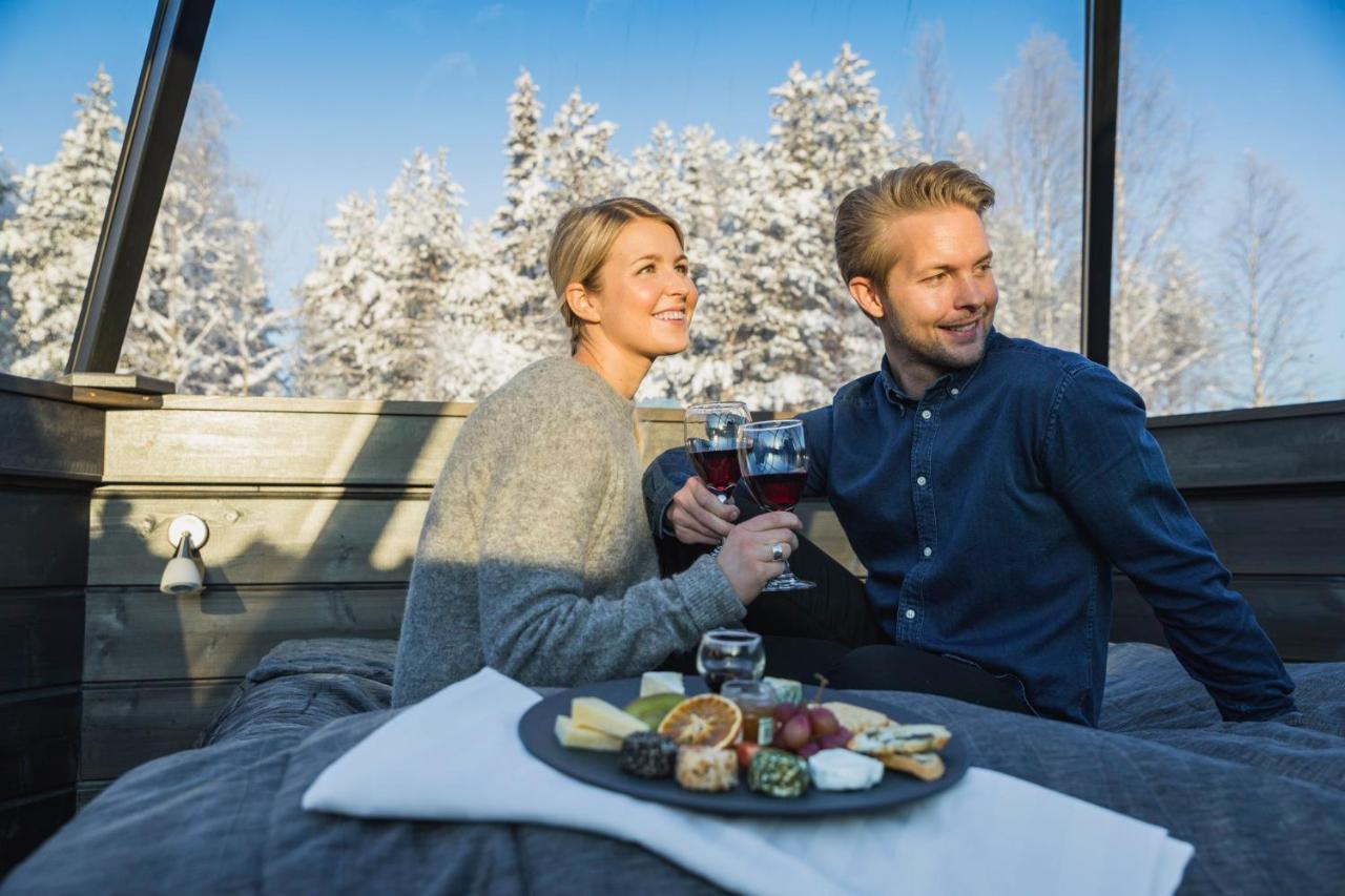 Arctic Snowhotel & Glass Igloos Sinettä Екстериор снимка