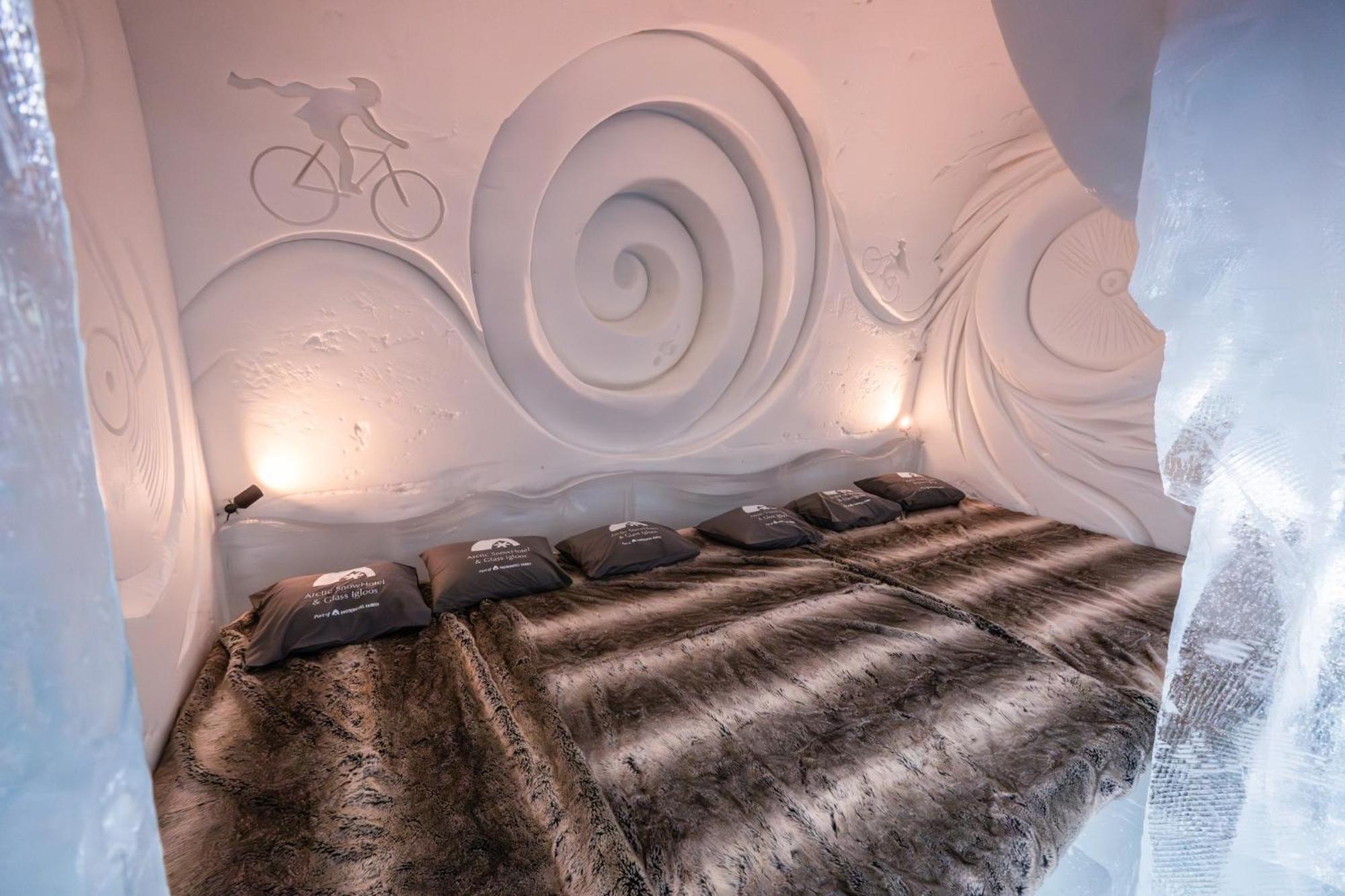 Arctic Snowhotel & Glass Igloos Sinettä Екстериор снимка